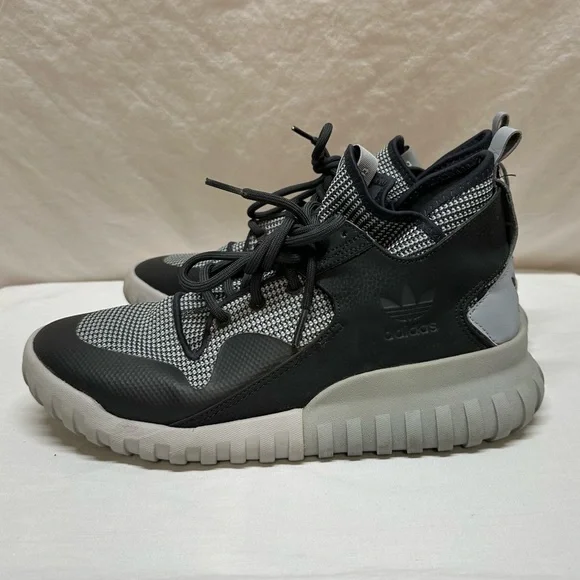 Men’s Adidas Gray and Black Tubular x High Cut Tennis Shoes Size 9 - Picture 8 of 16